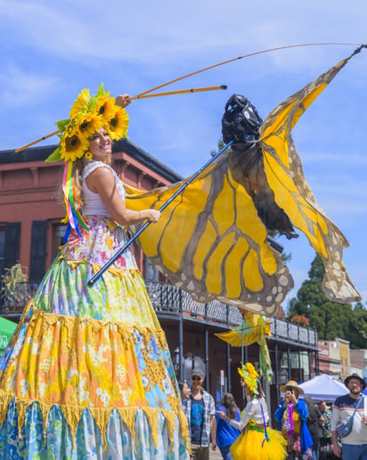 Gallery photo 2 of ArtJoy "Giant Puppets Save The World"