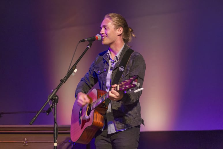 Gallery photo 11 of Gideon Roberts
