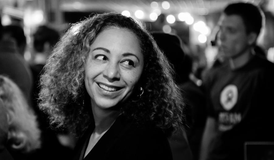 Gallery photo 10 of Gina Brown - Comedic Performer