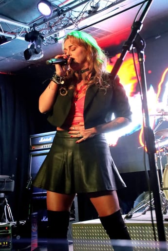 Gallery photo 16 of Gina Marie Osmond and the Diamond Rush Band