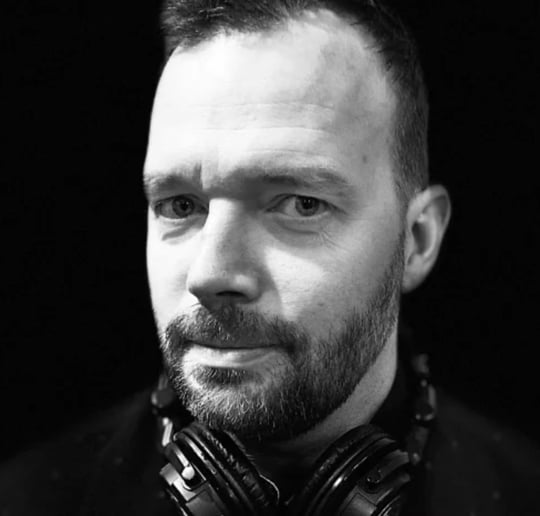 Gallery photo 5 of GirlOnWax Wedding & Event DJ's
