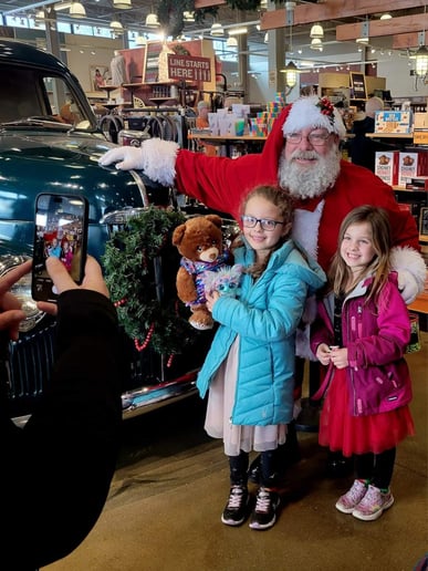 Gallery photo 6 of Give Like Santa