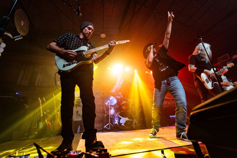 Gallery photo 3 of Given to Fly - The Pearl Jam Experience