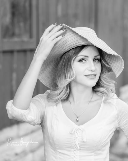 Gallery photo 1 of Glance by Lina