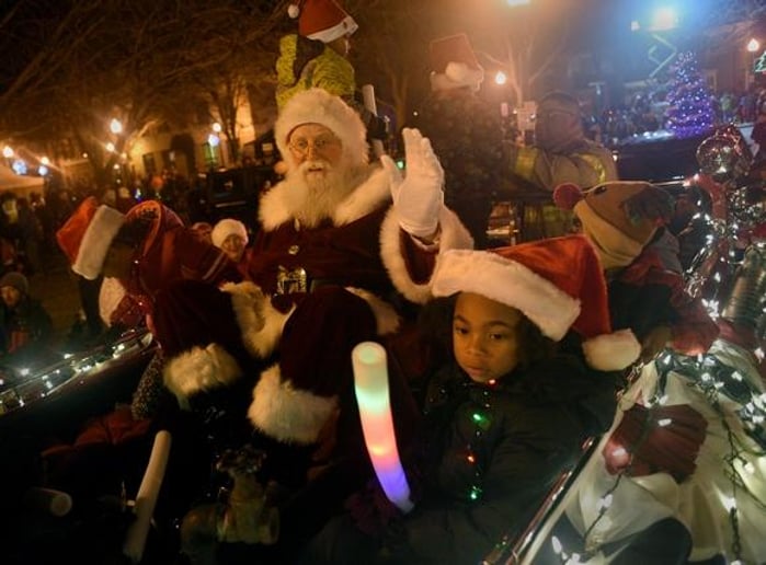 Gallery photo 3 of Glass City Santa