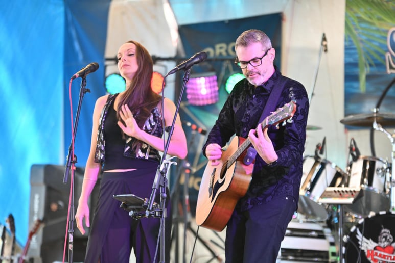 Gallery photo 6 of Glenn and Samee Acoustic Duo