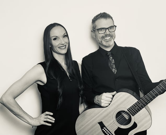 Gallery photo 7 of Glenn and Samee Acoustic Duo
