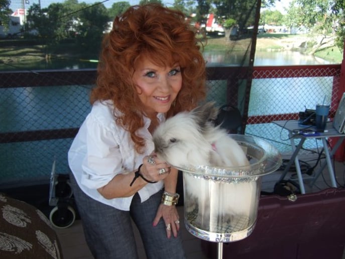 Gallery photo 6 of Glenda & Mike's Magic & Ventriloquism Show