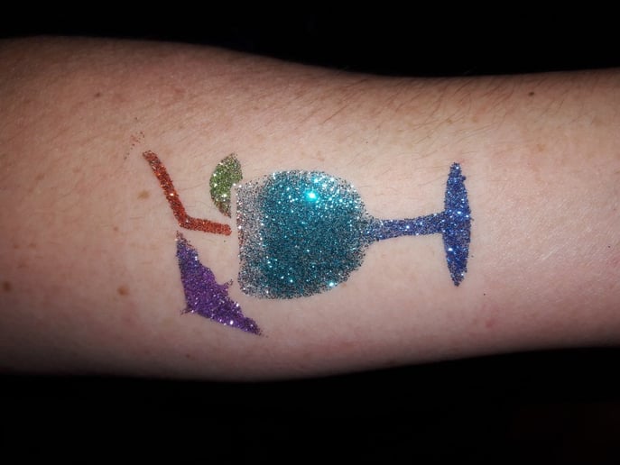 Gallery photo 4 of Glitter tattoos