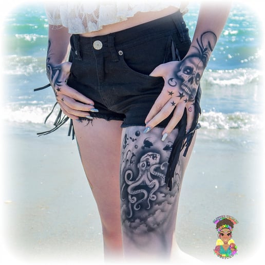 Gallery photo 6 of Glitter Thumbs Customs