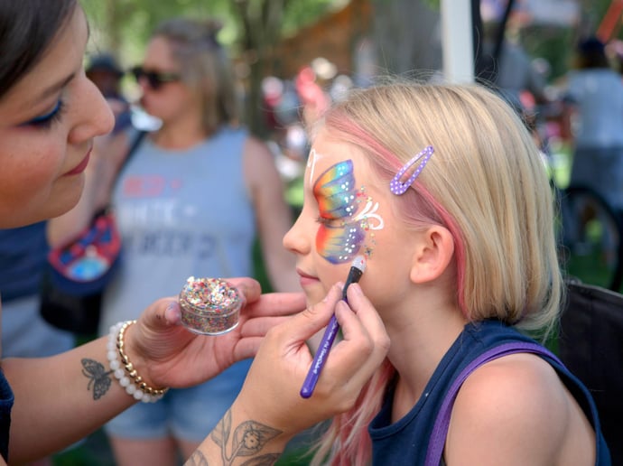 Gallery photo 2 of Glitterbug Face Painting