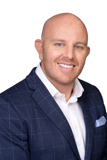 Gallery photo 4 of Global Keynote Speaker, Author & Coach