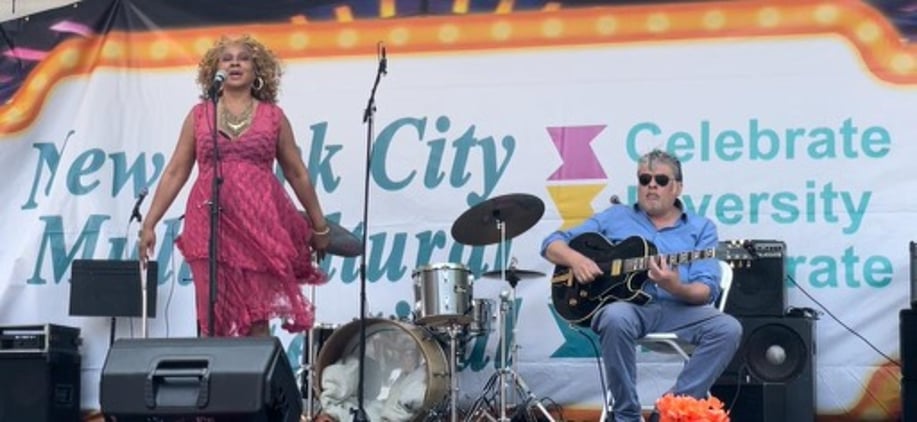 Gallery photo 1 of Gloria Anderson and Trio