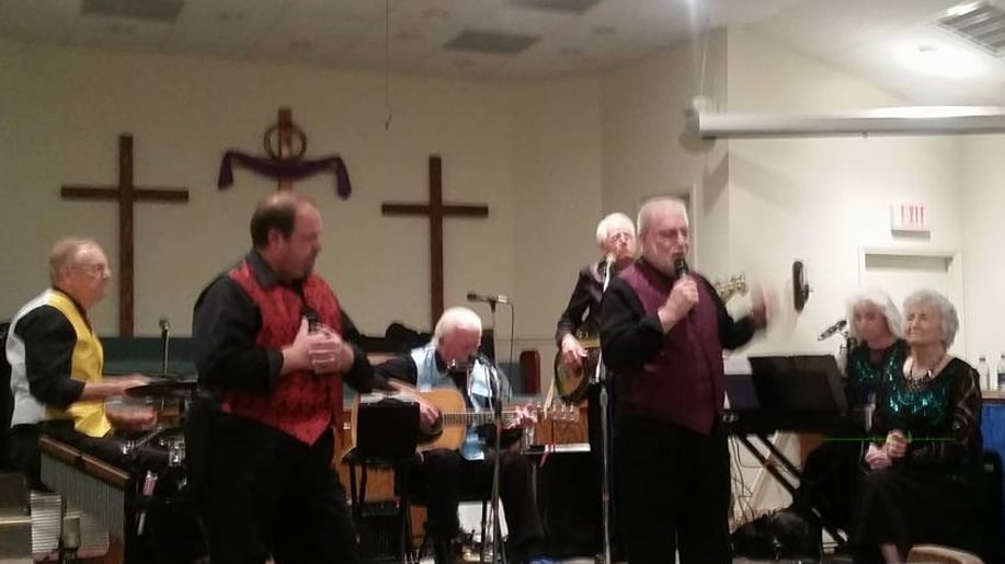 Gallery photo 8 of GloryBound Gospel Band