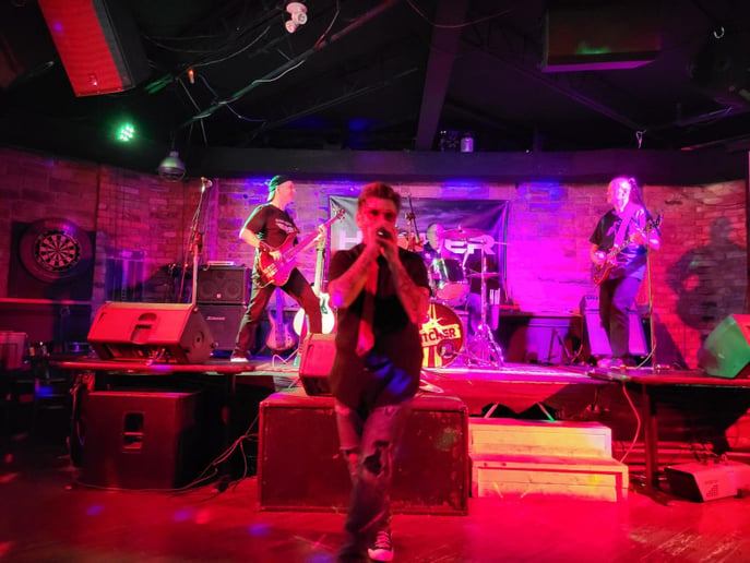 Gallery photo 4 of Hitcher