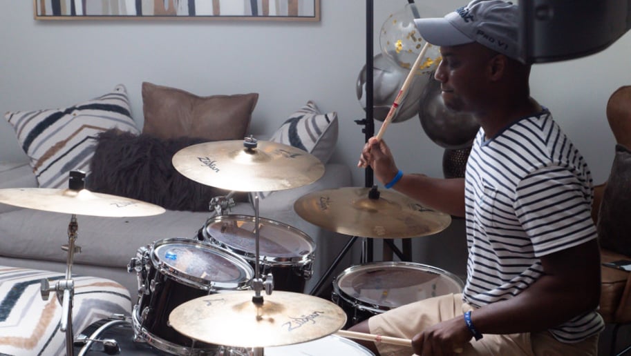 Gallery photo 1 of thomasthedrummer