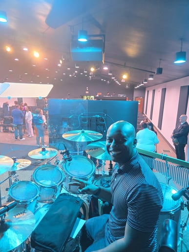 Gallery photo 2 of thomasthedrummer