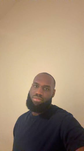 Gallery photo 2 of 6'1 LeBron James Impersonator