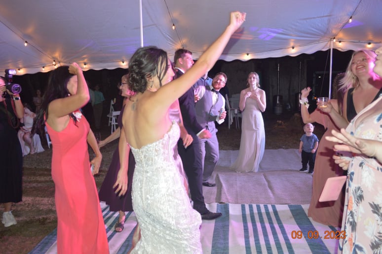 Gallery photo 7 of Golden Touch DJ Entertainment