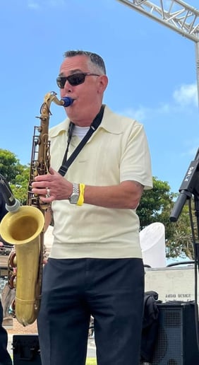 Gallery photo 1 of The Saxman