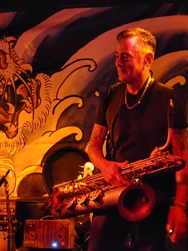 Gallery photo 4 of The Saxman