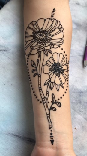 Gallery photo 2 of GonzSquared Henna