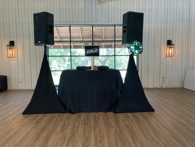 Gallery photo 1 of DJ Solo