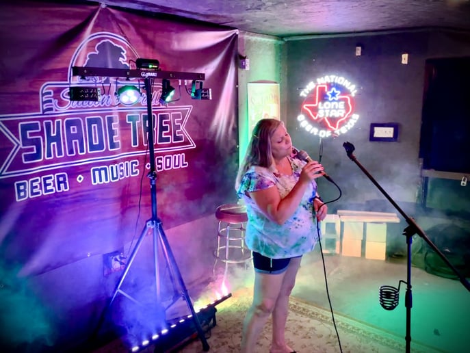 Gallery photo 10 of Good Time Karaoke