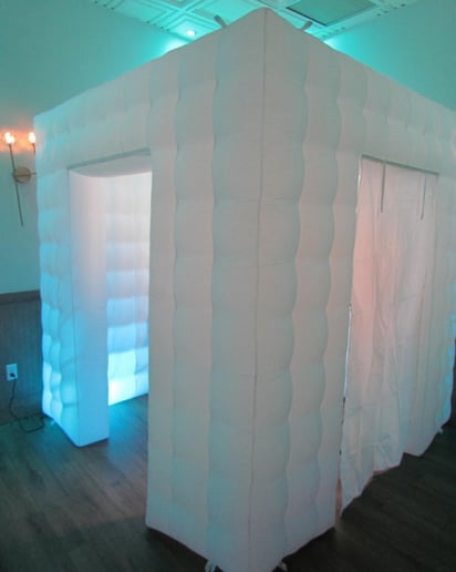Gallery photo 1 of Gorilla Entertainment Photobooth Rentals