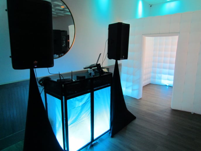 Gallery photo 3 of Gorilla Entertainment Photobooth Rentals