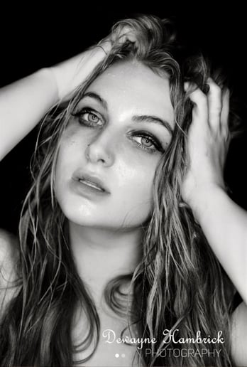 Gallery photo 2 of Grace Clenna