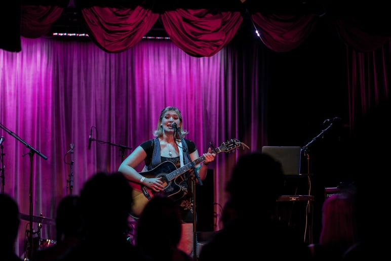 Gallery photo 2 of Grace Noelle