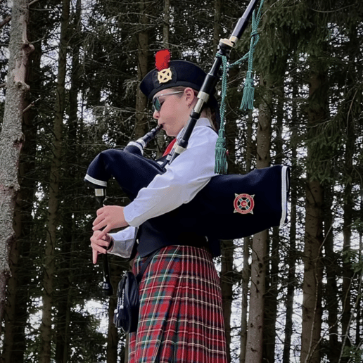 Gallery photo 1 of Gracelyn Stoller Bagpiper