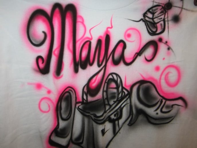 Gallery photo 6 of Graffiti Pop Events - Airbrush, Caricature and Mural Artists