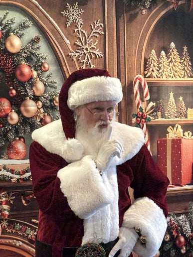 Gallery photo 2 of GrampySanta