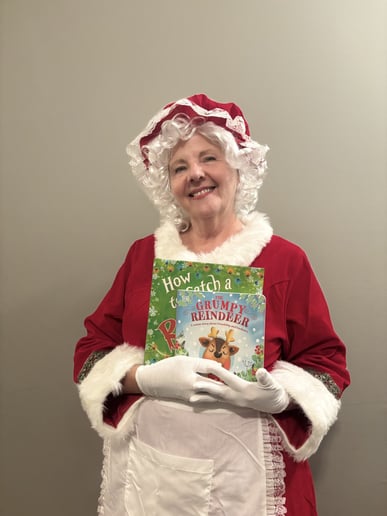 Gallery photo 1 of Grandy Claus