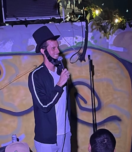 Gallery photo 9 of Grant Toliver- Tall Human Comedian