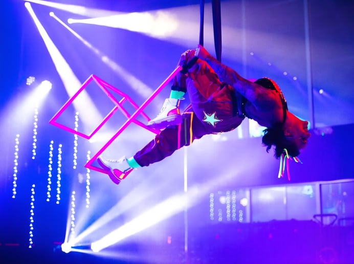 Gallery photo 2 of Thalia Twist