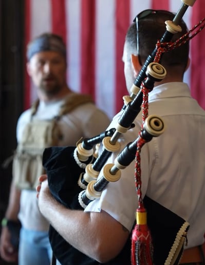 Gallery photo 10 of Great Highland Bagpiper