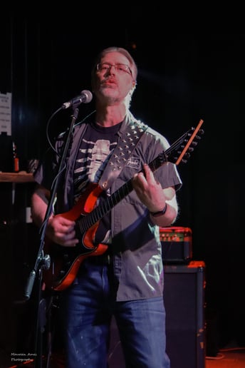 Gallery photo 2 of Great Stone Jones