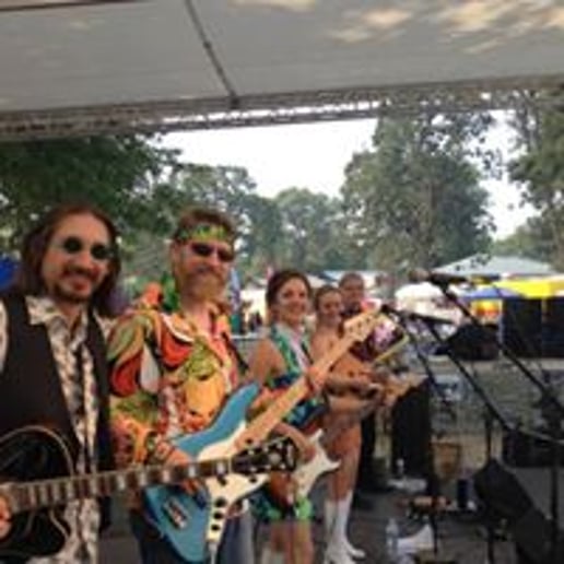 Gallery photo 1 of Green Tambourine band