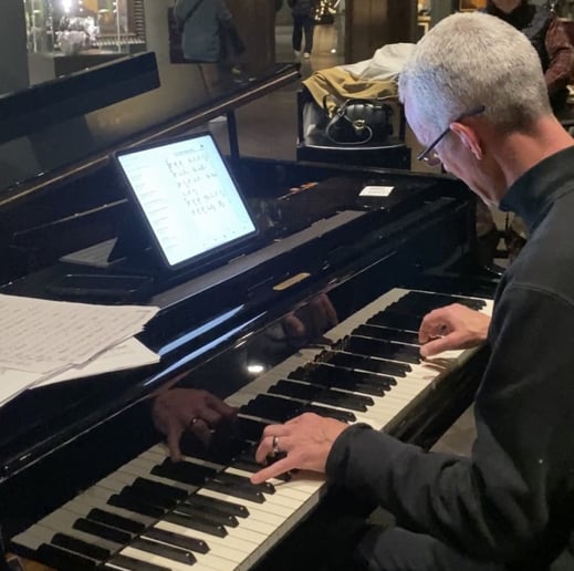 Gallery photo 1 of Greenville Piano Guy
