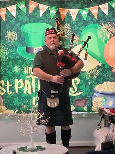 Gallery photo 7 of Greg Akers Bagpipes
