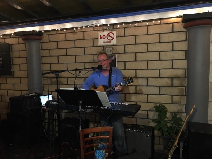 Gallery photo 2 of Gregg Live