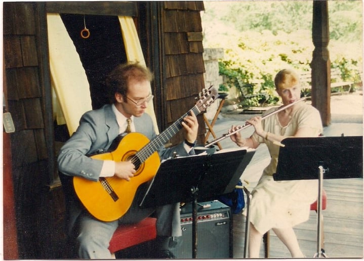 Gallery photo 3 of Gregory Dinger - classical guitarist