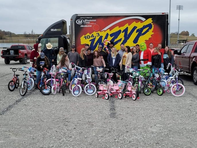 Gallery photo 5 of Grinch Huntsville