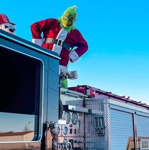 Gallery photo 6 of Grinch Huntsville