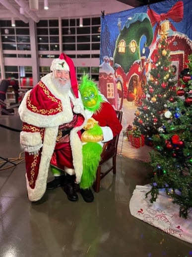 Gallery photo 8 of Grinch Huntsville