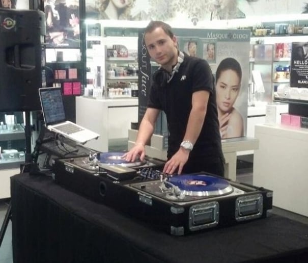 Gallery photo 3 of Gringito Recordz DJ Service