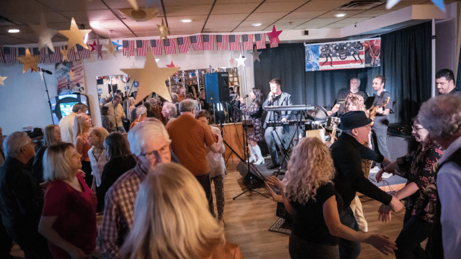 Gallery photo 2 of Groove Machine
